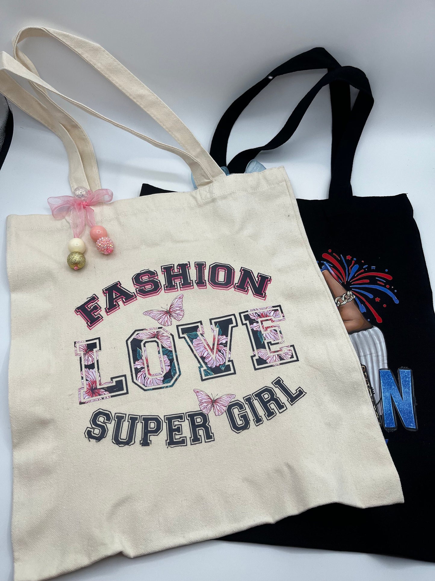 Chic Personalized Tote - Thoughtful Gifts for Mom and Birthday Celebrations, Customizable Canvas Bag - Unique Gift for Her & Stylish Shopper