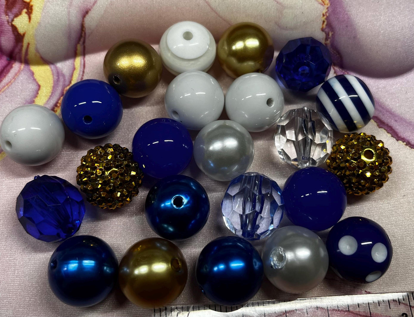 Sale bubblegum Beads, Mixes, DIY, 20mm beads, Blue, Clear, white and Gold, for pens & crafts, acrylic, bulk assorted, price for 10 beads