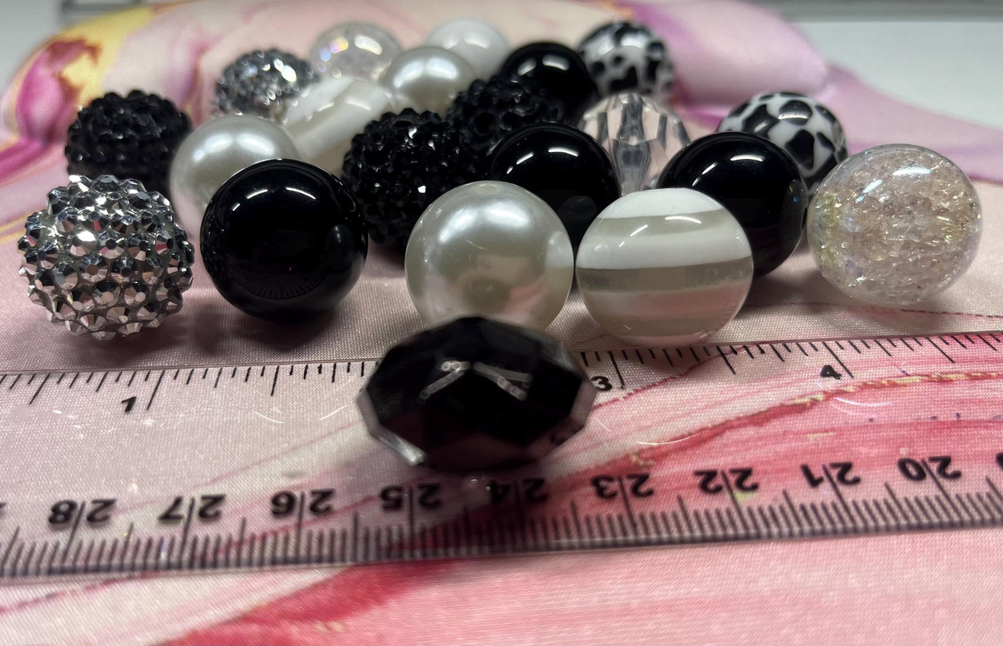 Sale Bubblegum Beads, DIY, 20mm beads, Silver, Clear, white, Gold, for pens & crafts, acrylic, chunky, bulk assorted, price for 10 beads