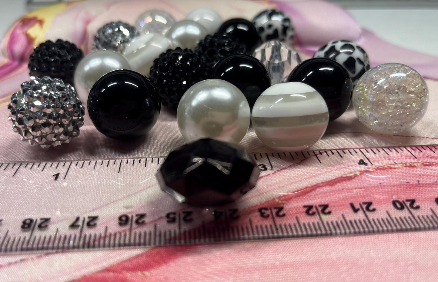 Sale Bubblegum Beads, DIY, 20mm beads, Silver, Clear, white, Gold, for pens & crafts, acrylic, chunky, bulk assorted, price for 10 beads