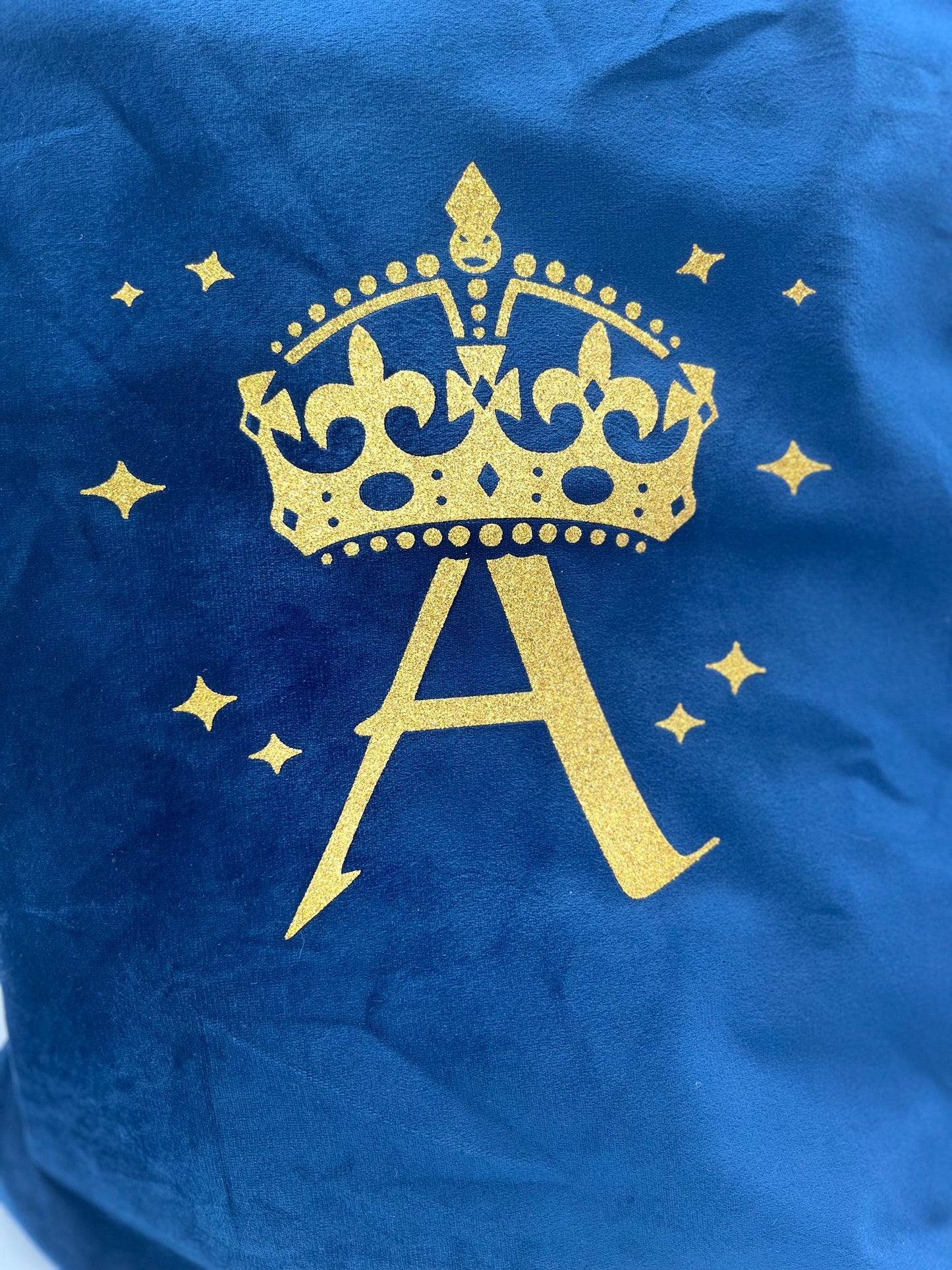 Regal Velvet Pillowcases, Custom Glittery Letters for a Luxurious Queen Vibe, Glamorous Personalized Pillowcases Custom for Elegant Décor