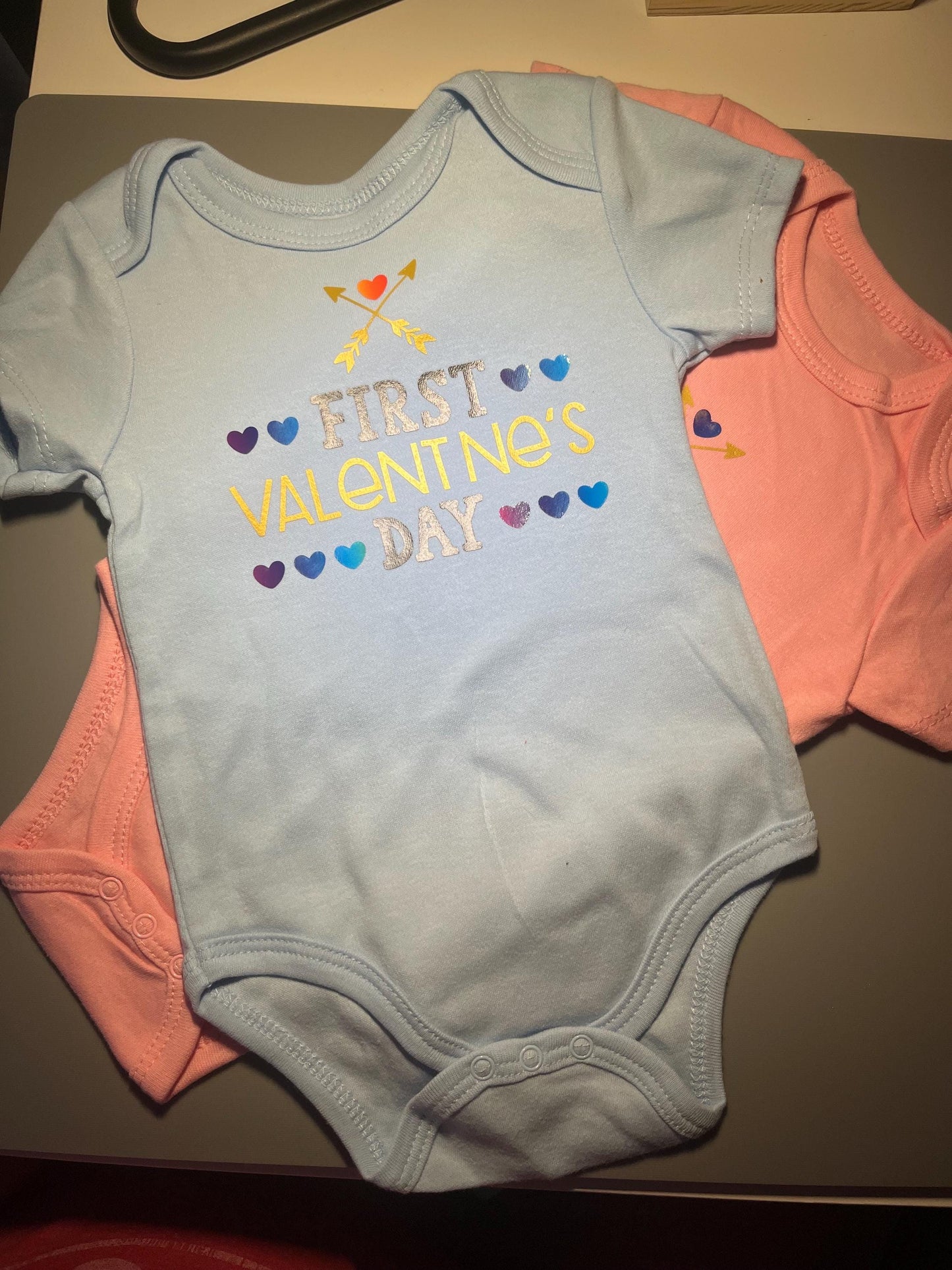 Baby bodysuit 0-12 months, 100% cotton, My first Valentine’s Day, Blue and Pink Kids bodysuit, Baby Gift, Newborn Outfit, Newborn Gift