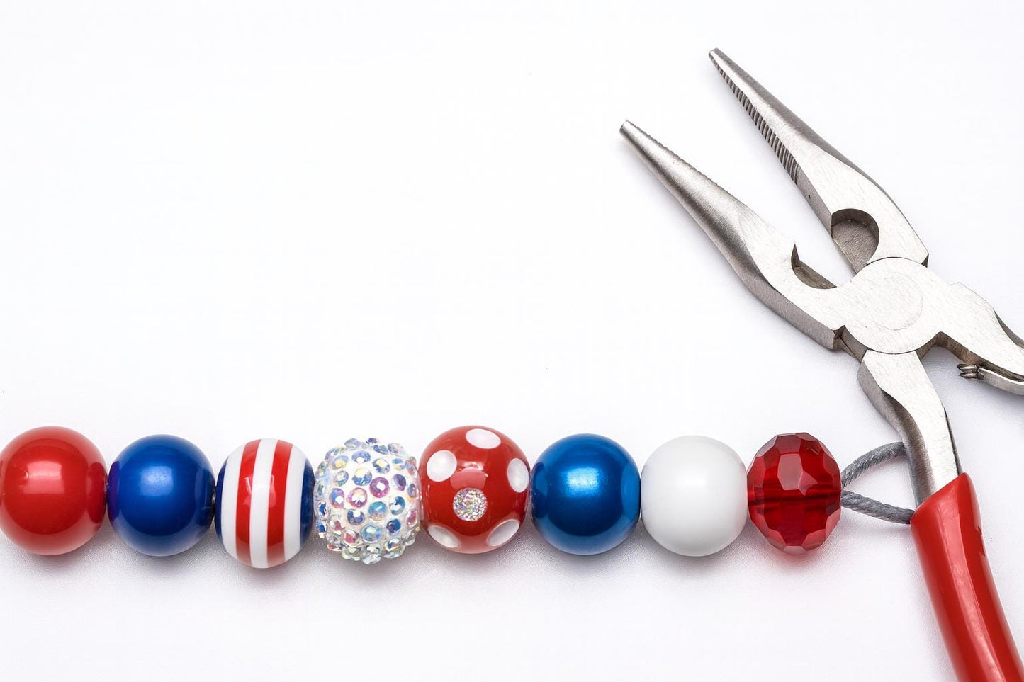 20mm Bubblegum Beads – Chunky Acrylic Beads Red White Blue for Crafts (20 pcs)