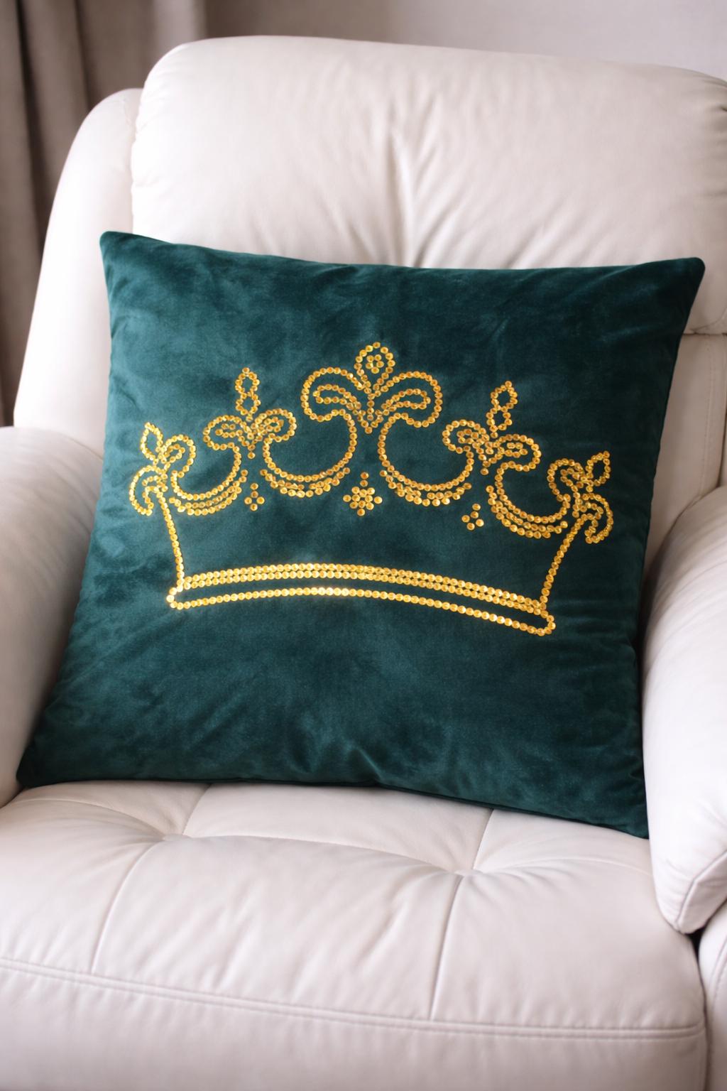 Personalized Velvet Quinceanera Pillow Cover, Crown Design, XV Birthday Gift
